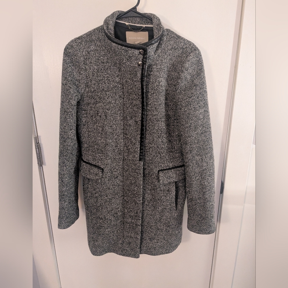 Banana Republic Women's Gray Tweed Collarless Coat